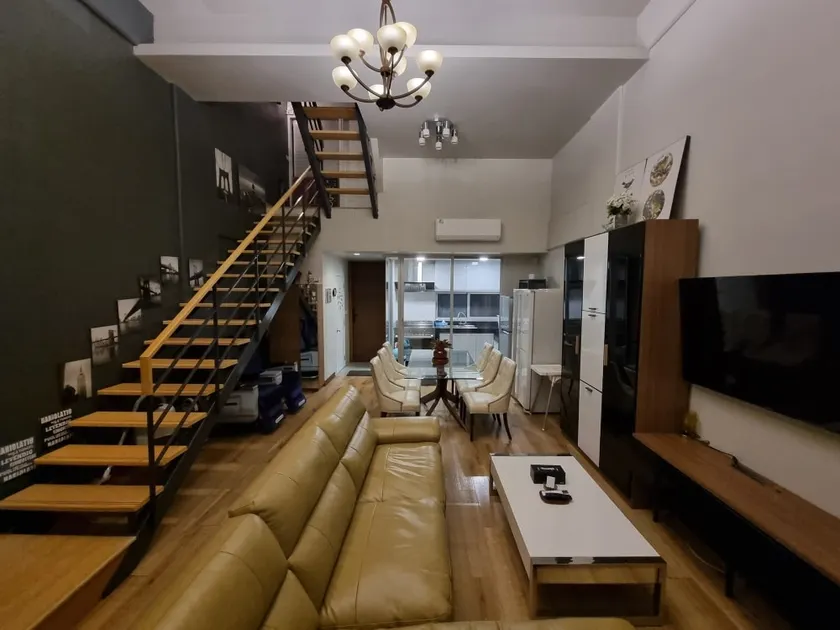 Siamese Smiling House. - Image 1
