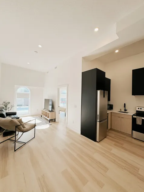 Modern Downtown Suite | King Bed | The Charlotte - Image 1