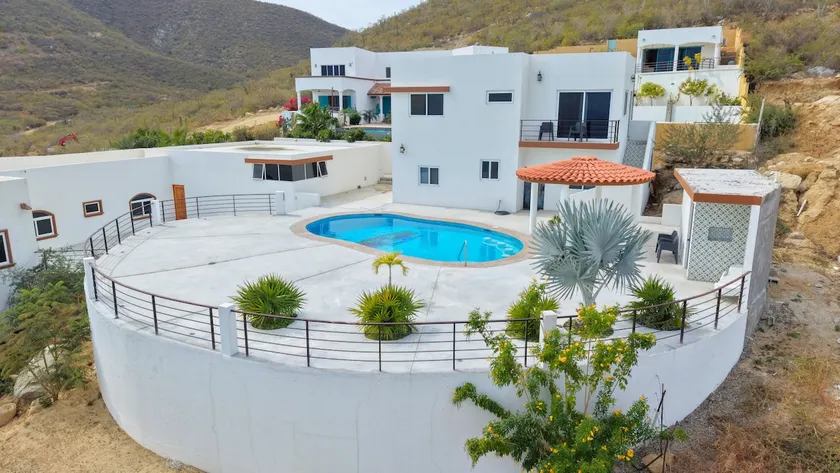 Tortuga Ocean View & Pool House near Los Barriles - Image 1