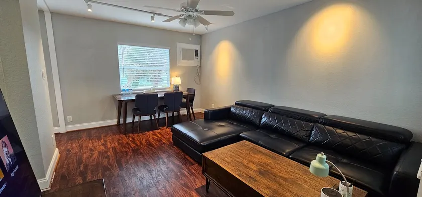 3 mins walk Madeira Beach. close to all amenities - Image 1