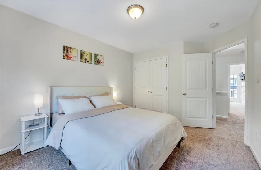 Spacious Comfort Home - Image 1