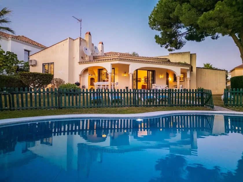 Las Chapas Playa Villa · 330m to Beach with Fenced Private Pool - Image 1