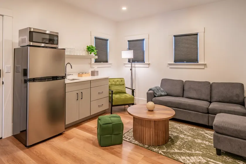 Sunlit Suite - Image 1