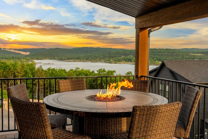 Your Relaxation Destination at Emerald Shores - Image 1