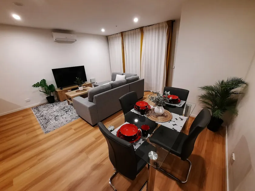 ZMITH Apartment - BROOKE, Near AIS, GIO Stadium, UC, & Nth - Canberra Hospital - Image 1