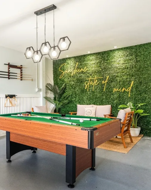 Pool&Beach|Gameroom|View|Gym - Image 1