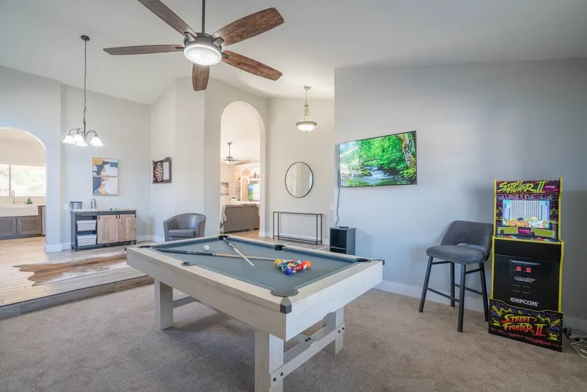 Gather | 4bd/2ba Home With Arcade/Darts/Pool - Image 1