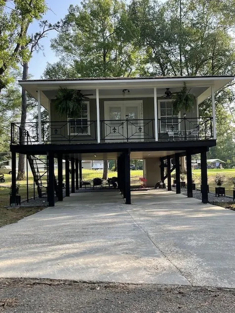 Renovated with New Mattresses & Playground - Image 1