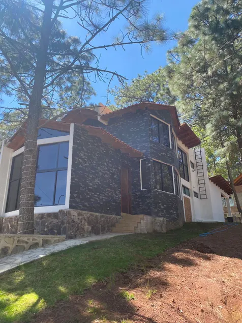 El Tesoro Cabin - Image 1