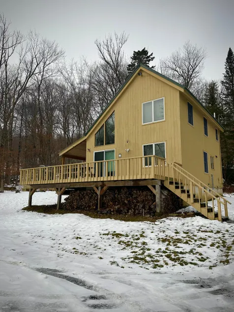 *Rustic Hill Retreat-Wilmington* - Image 1