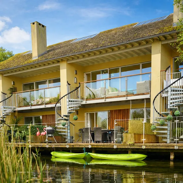 Eider Cottage Lower Mill Estate Lakeside Escape with Spa Access - Image 1