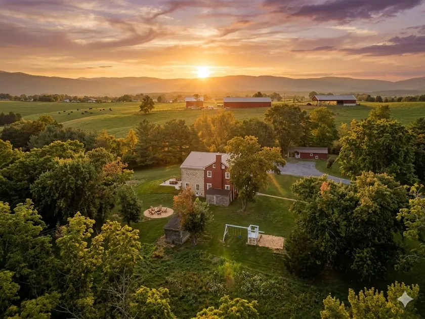 9 Acres + Hot Tub + GameRm | Family Retreat | Dogs - Image 1