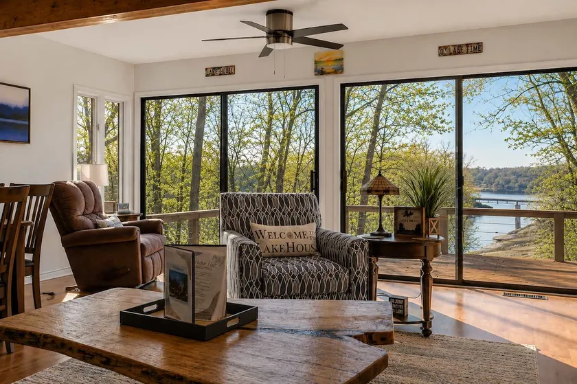 Lakefront Home Serene Views & Deck Near Mammoth Cave - Image 1