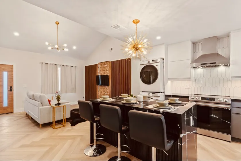 Modern New Build Home 3Bed-2bath - Image 1