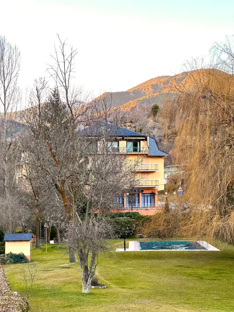 Accommodation with a pool in Martinet, Puigcerdà. - Image 1