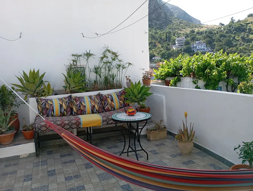 Cozy Home with Mountain View Terraces - Image 1