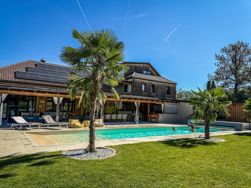 Quietly located luxury villa with pool and sauna 14P - Image 1