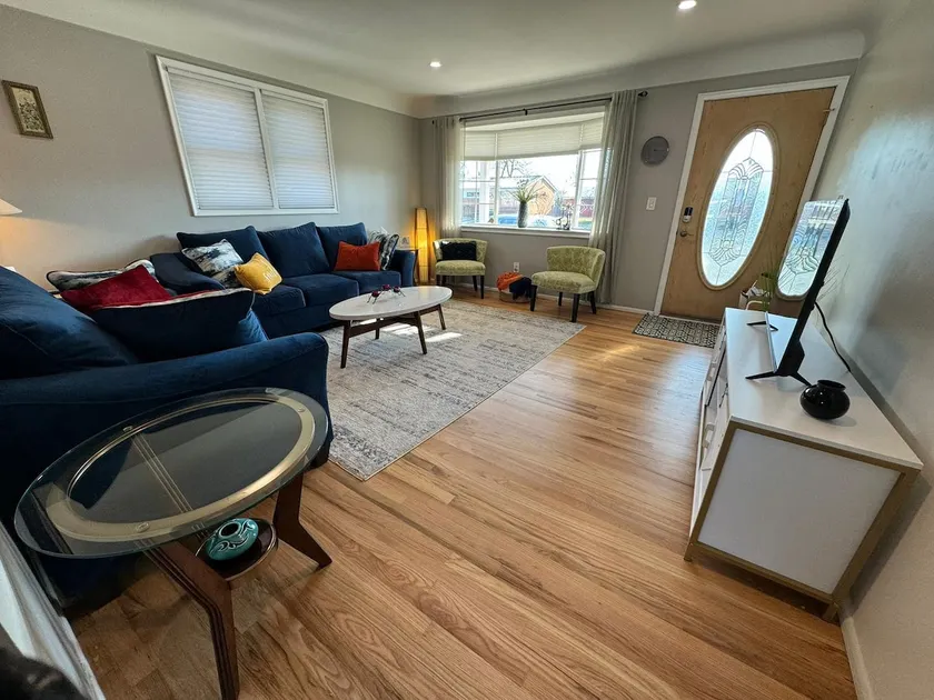 Cozy Madison Heights Hideaway - Image 1
