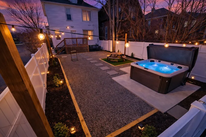 Midtown 4 BD Home Near Downtown Detroit* Hot Tub!* - Image 1