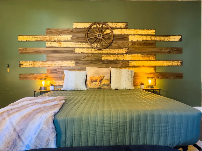 Perry 4 Bds Cozy Home Near Fairground|Pet Friendly - Image 1
