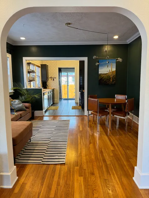 Charming Bungalow Near Downtown - Image 1