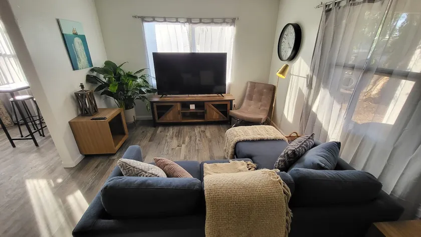 The Osborn Home - 2BR | Close to DT PHX & GCU - Image 1