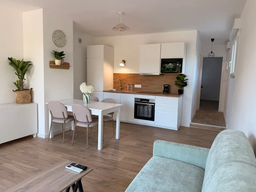 L'Instant Précieux - private pool, 1000 m² garden - Image 1