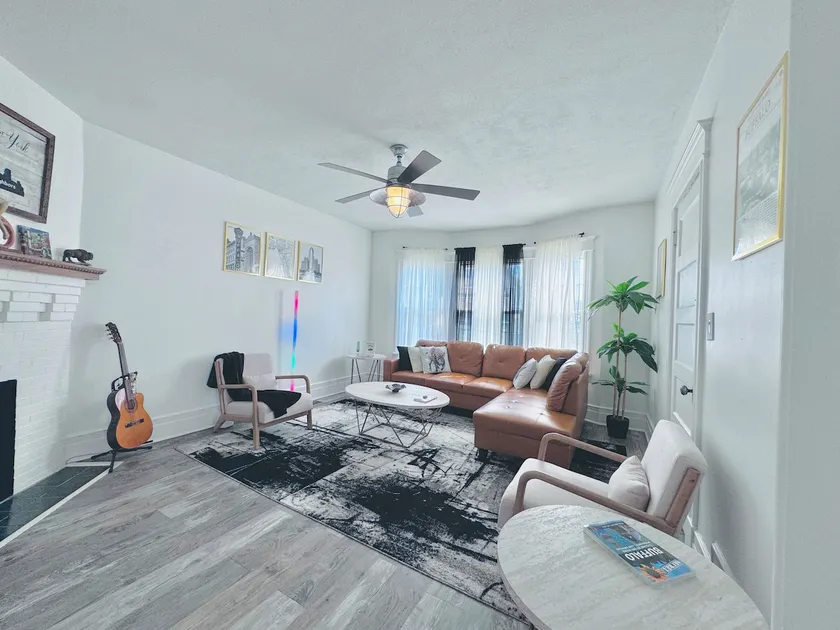 Entire apt Top 1% near Olmsted Park-Zoo-UB-2 Hosp - Image 1