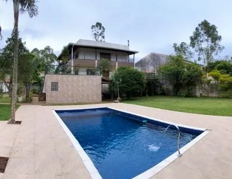 Cozy Country House - Image 1