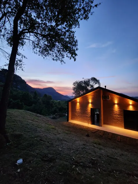 Bergview Chalet Echaporã - Image 1