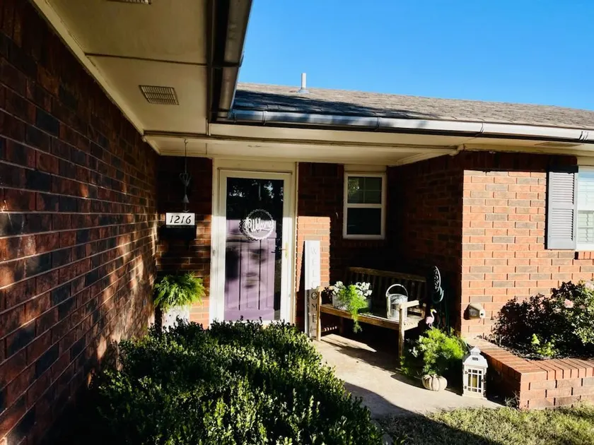 Home on Meadow - Image 1