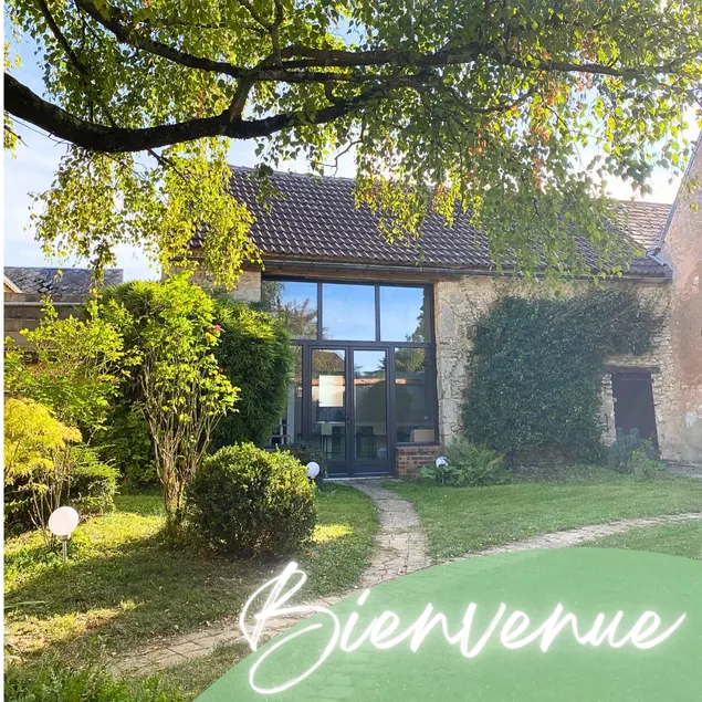 Chez Hortense, modern country house - Image 1