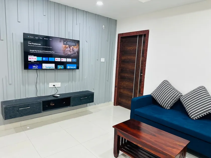 Luxury Modern 2BHK NearUSCONSULATE - Image 1