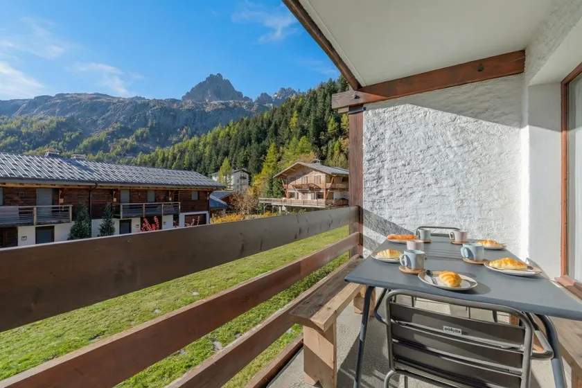 Sunny Nest - View Of Mont Blanc at Montroc - Happy Rentals - Image 1