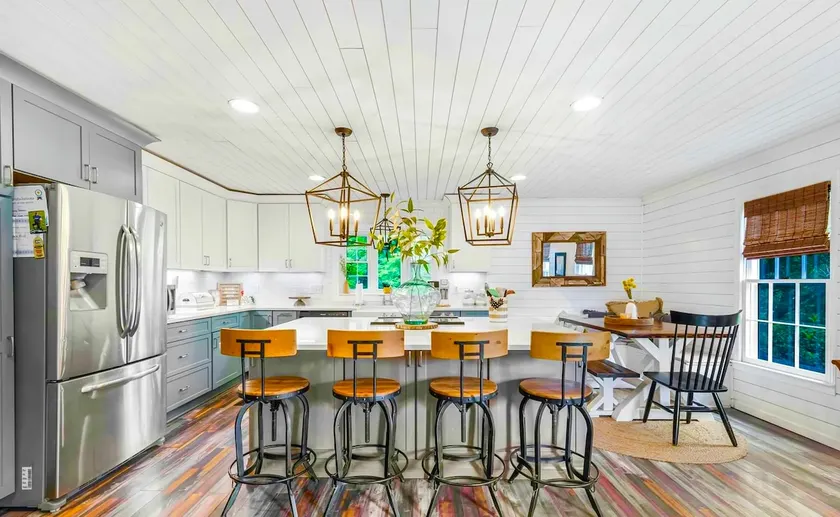 Spring View Farm House - Image 1