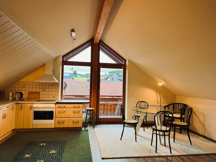 Idyllic apartment with mountain view - Image 1