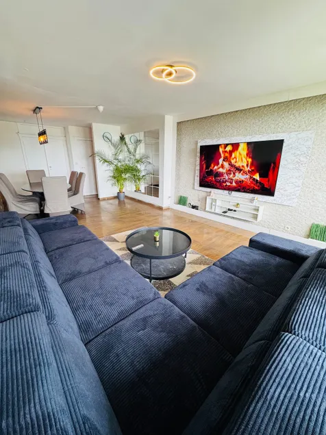 Furnished apartment 92 m2 + 2 terraces - Image 1
