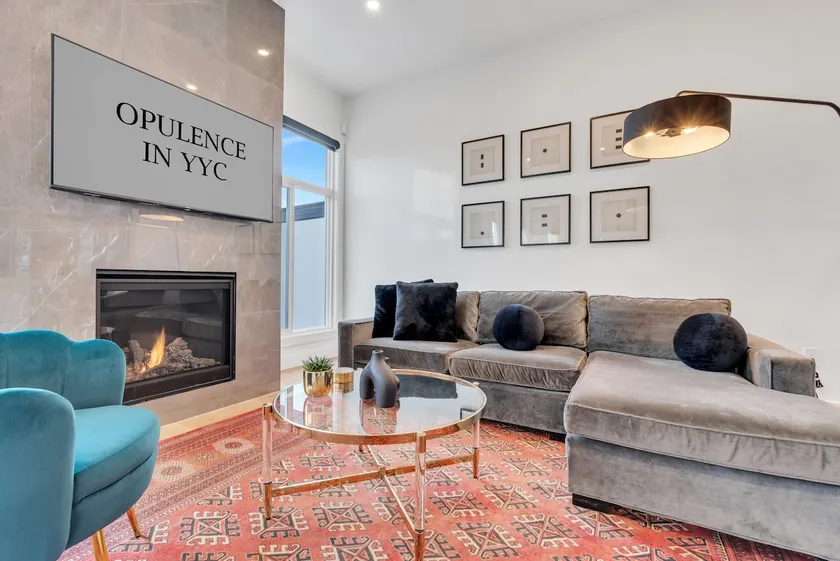 5BR GROUP STAY | King Beds | AC | EV | Parking - Image 1