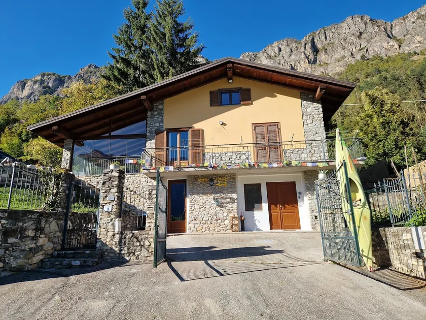 Mountain hut - Image 1