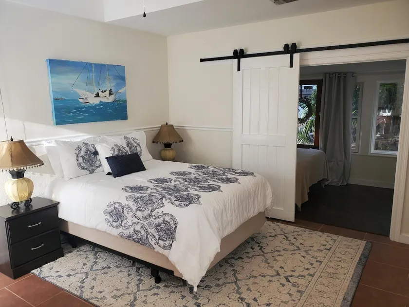 Claiborne Suite - Image 1