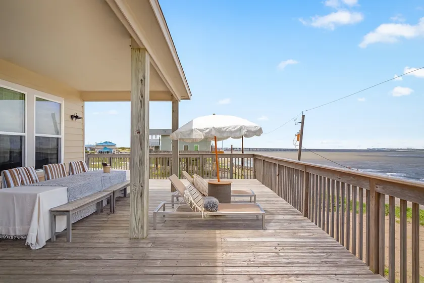 Cold Pass Cottage - 3BR, Hot Tub, Beach Views - Image 1