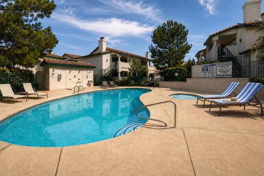 Summerlin Pool Stay | Hot Tub & Game Nights - Image 1
