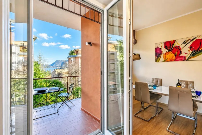Alelù Classy And Chic Stresa Center Apartment with Terrace - Happy Rentals - Image 1