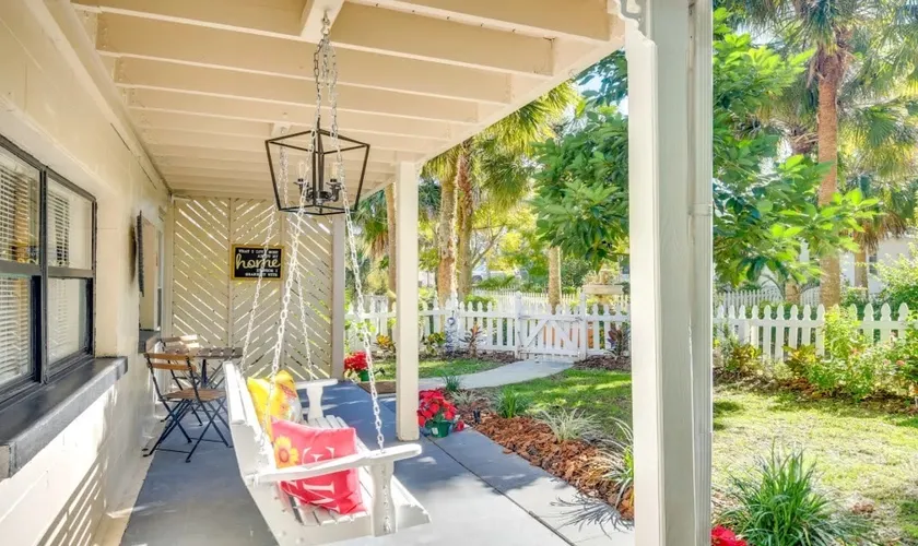 Boutique Hideaway in DeLand • Steps from Downtown - Image 1