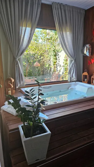 Floripa Island Cabin with Private Hot Tub - Image 1
