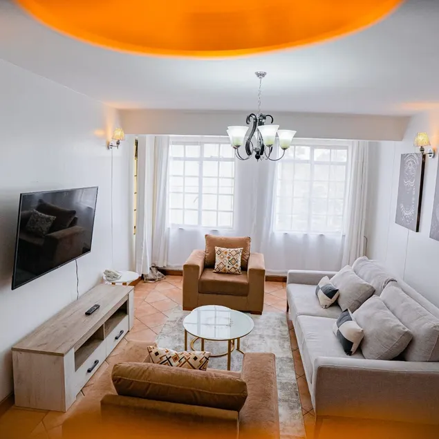 Spacious 2BR in Westlands Near Sarit Centre - Image 1
