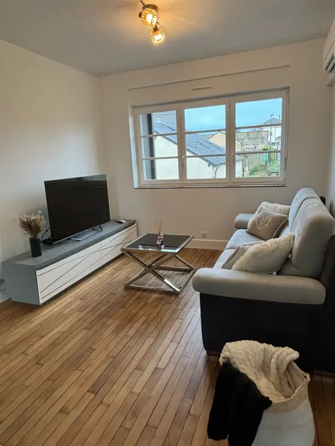 F3, 82 m² 3 Stars free secure parking - Image 1