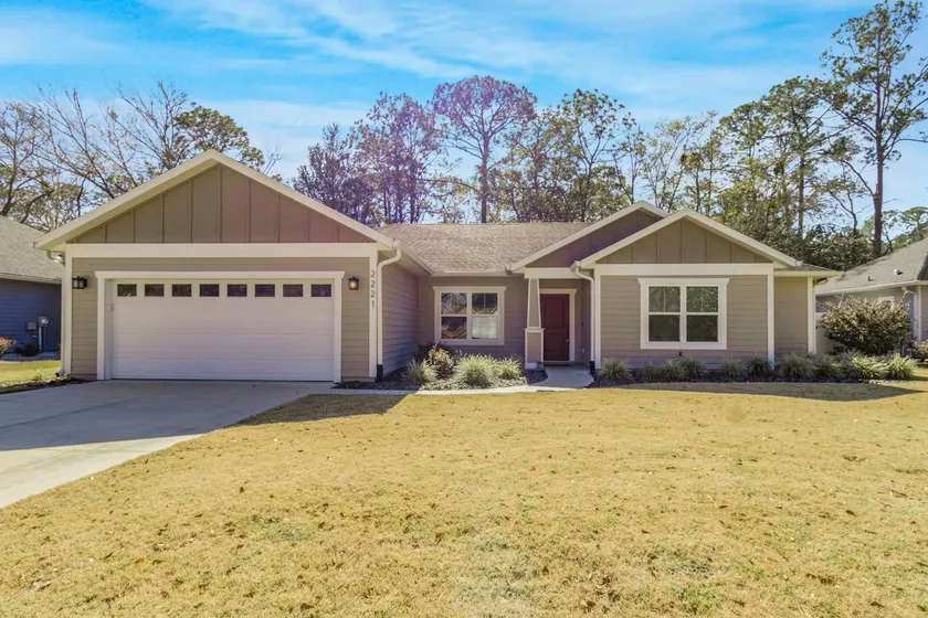 Craftsman Grove - A Tranquil Retreat in GNV - Image 1
