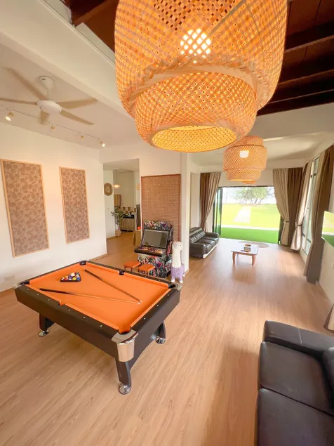 Kimstone Beach Villa W Pool+beachfront+6bdrm+dart - Image 1