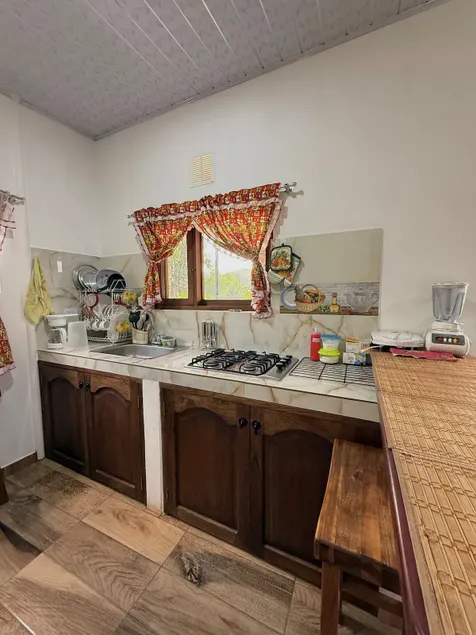 Santa Barbara Apartment - Image 1